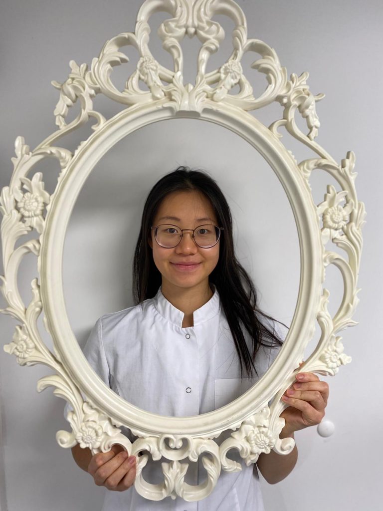 Izabelle Lieuw tandartsassistente